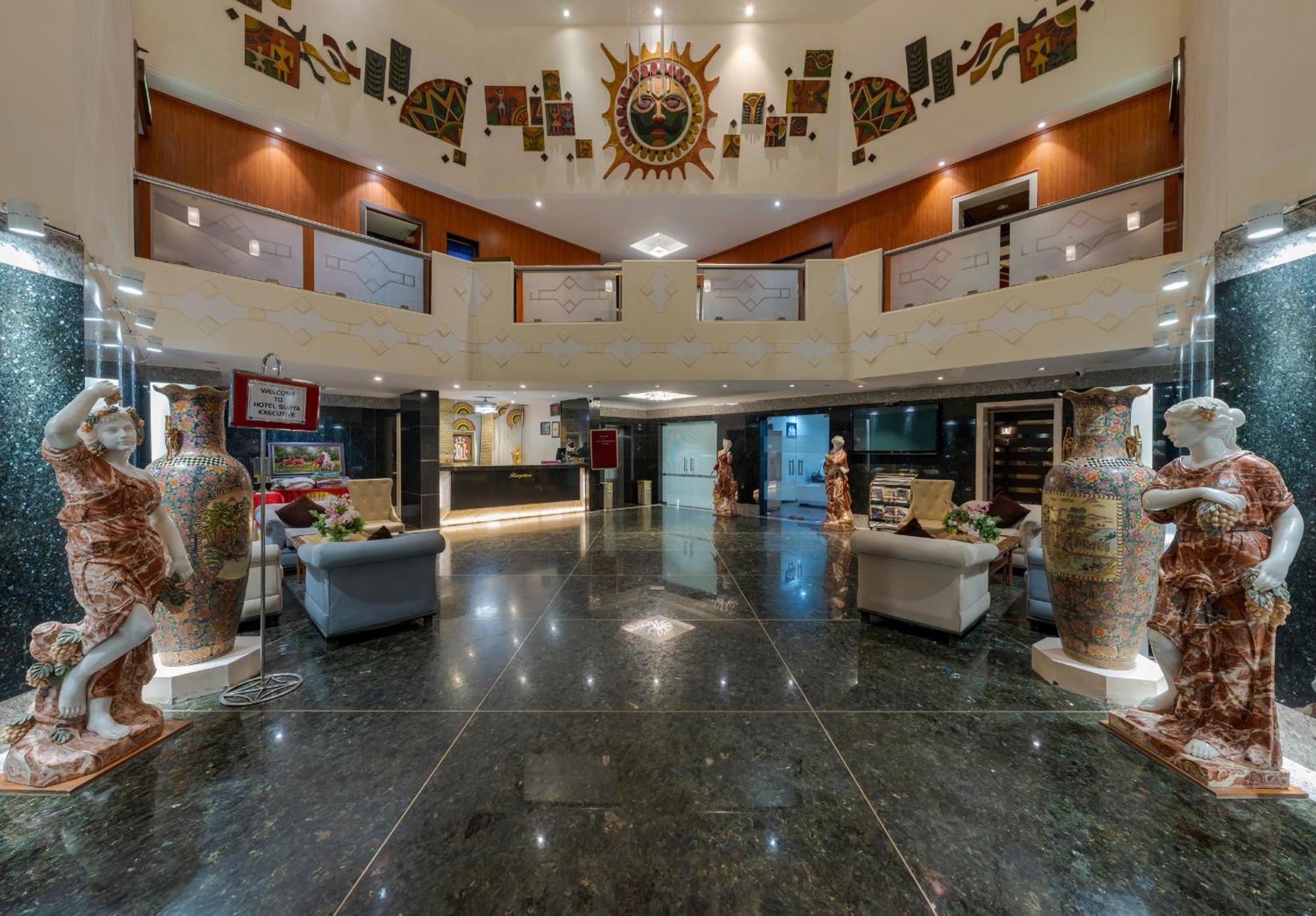 Hotel Surya Executive 3 Star Hotel Солапур Экстерьер фото